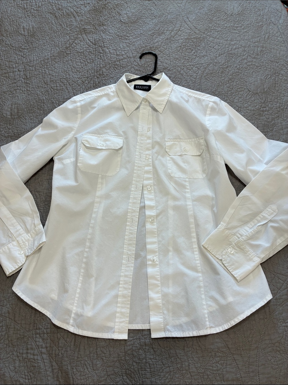 New York & Company White shirt M